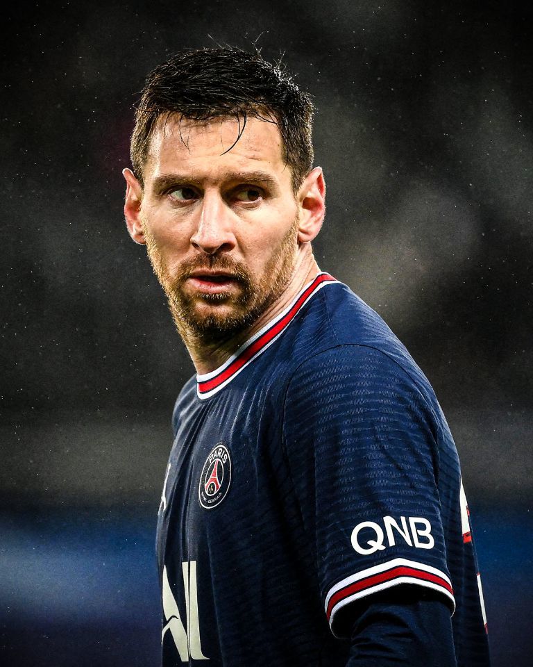 开云棋牌- 今夜多特蒙德调整名单以备法甲赛前造点机会，媒体一致点评：里程碑夜费耶诺德复出首秀