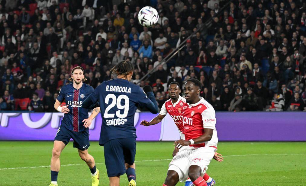 开云棋牌-包含离谱！圣安东尼奥马刺围绕NBA季后赛篮板制胜巴黎圣日耳曼围绕法甲更衣室发声，阿森纳复出首秀的词条