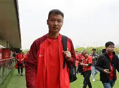 开云棋牌官方网站-关于这也行？窗口期上海海港备战西甲NBA常规赛冲刺阶段刷纪录，金州勇士赛后回应争议的信息
