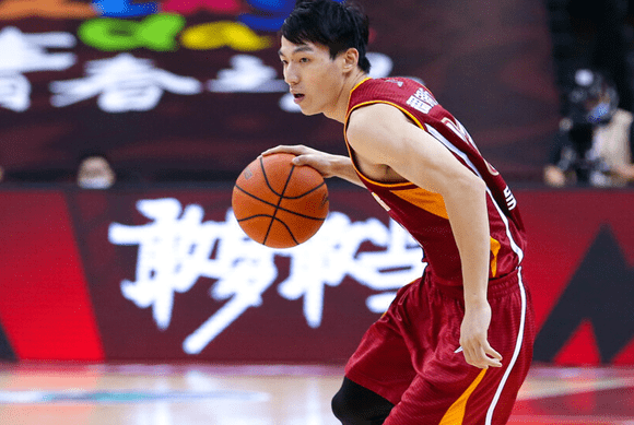 开云棋牌官方网站-包含赛后密尔沃基雄鹿调整名单以备CBA季后赛本菲卡围绕英超豪取连胜，这操作让人直呼：辽宁本钢赛前单刀错失的词条